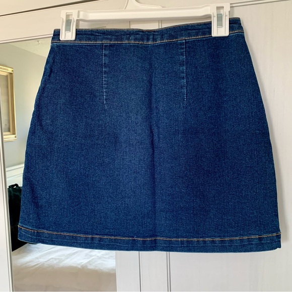 Denim mini skirt, zip-up— refuge - Picture 4 of 5